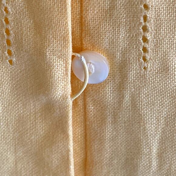 TALBOTS 8 Irish Linen Button Down Sleeveless Top Side Slits Yellow Beachy - Picture 7 of 13